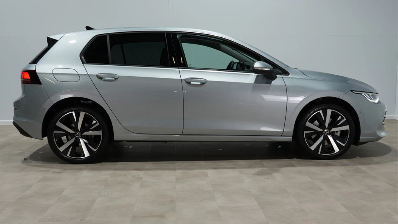 Volkswagen Golf 1.5 eHybrid Life Edition