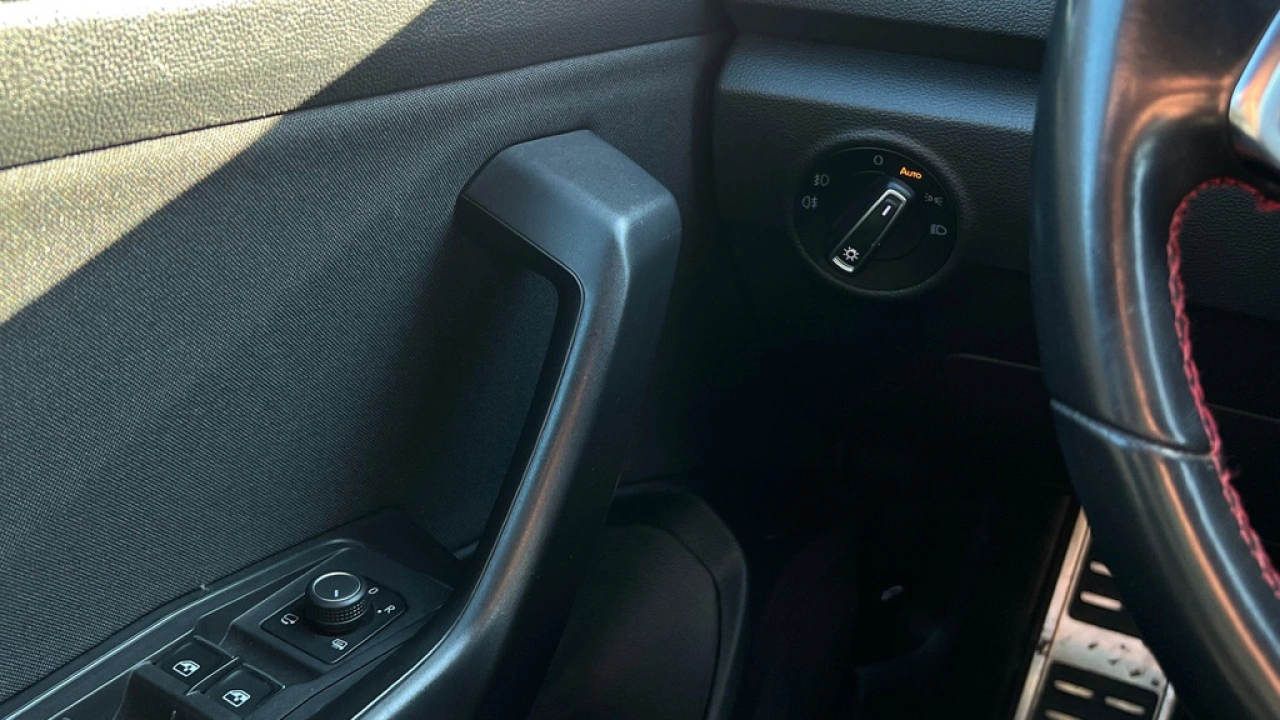 Volkswagen T-Roc 1.5 TSI 150pk DSG Sport Navigatie LED