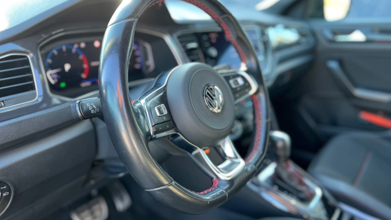 Volkswagen T-Roc 1.5 TSI 150pk DSG Sport Navigatie LED