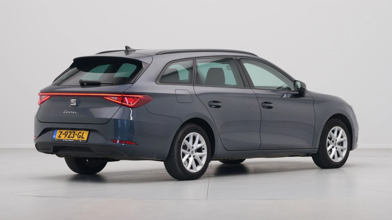 SEAT Leon Sportstourer 1.5 eTSI 150pk Style Business Intense