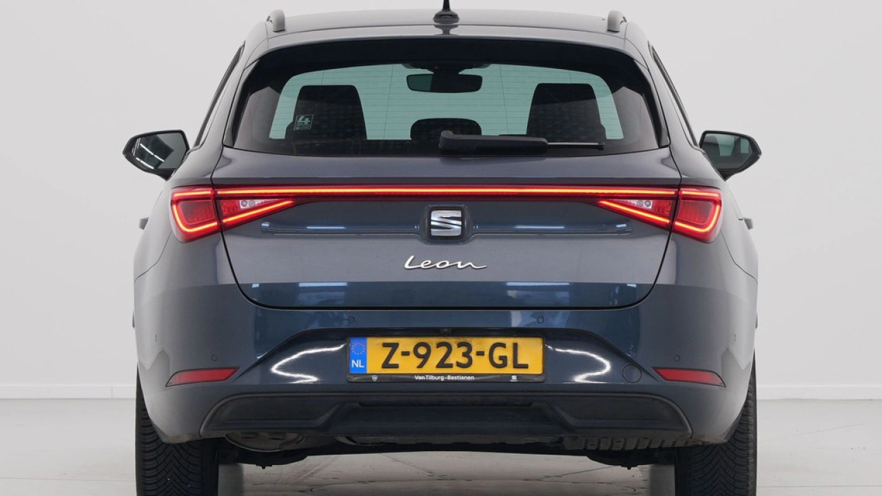 SEAT Leon Sportstourer 1.5 eTSI 150pk Style Business Intense