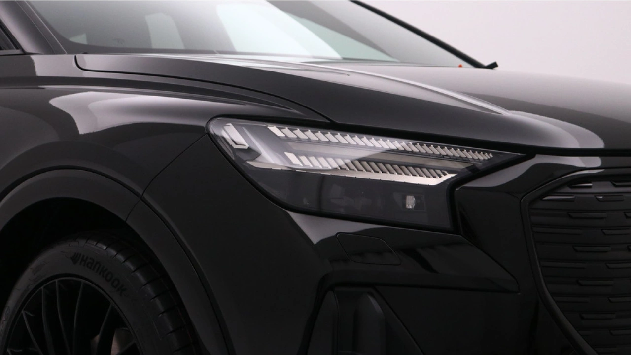 Audi Q4 e-tron 45 quattro S Edition Competition 82 kWh | Panoramadak | 21