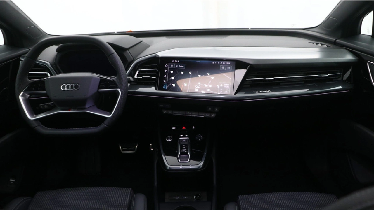 Audi Q4 e-tron 45 quattro S Edition Competition 82 kWh | Panoramadak | 21