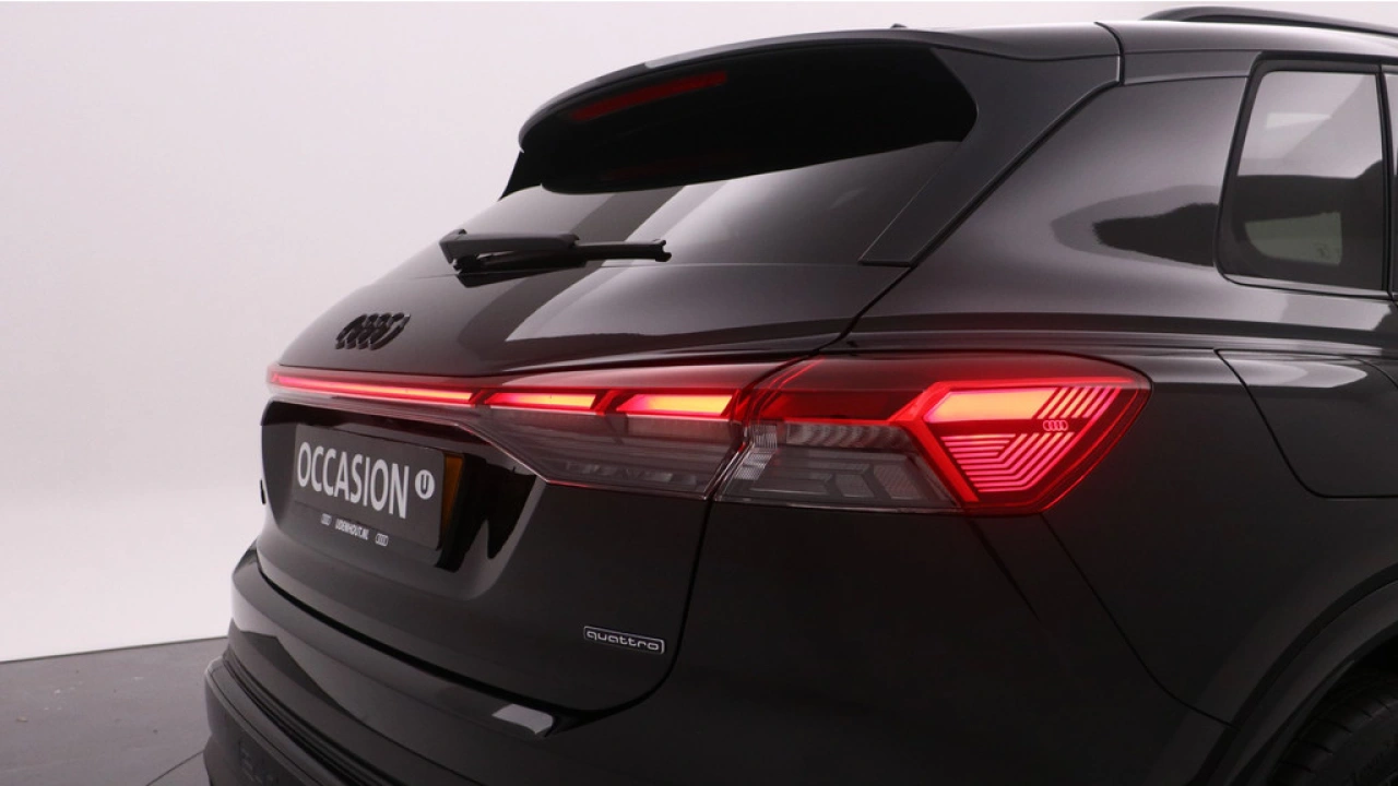 Audi Q4 e-tron 45 quattro S Edition Competition 82 kWh | Panoramadak | 21