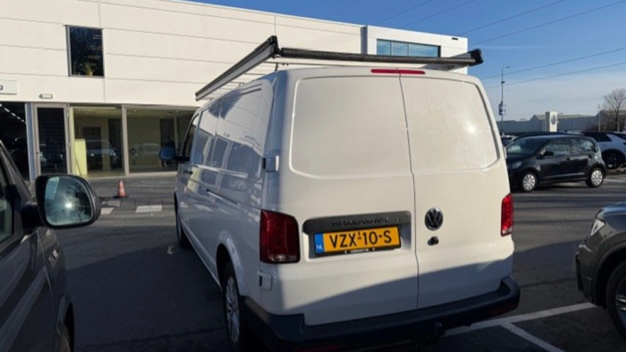VW Bedrijfswagens Transporter L2H1 2.0 TDI 150pk Comfortline