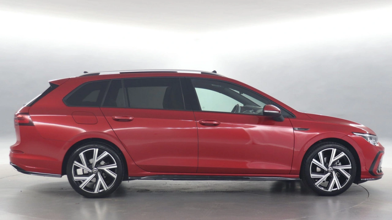 Volkswagen Golf Variant 1.5 eTSI 150pk R-Line Business DSG