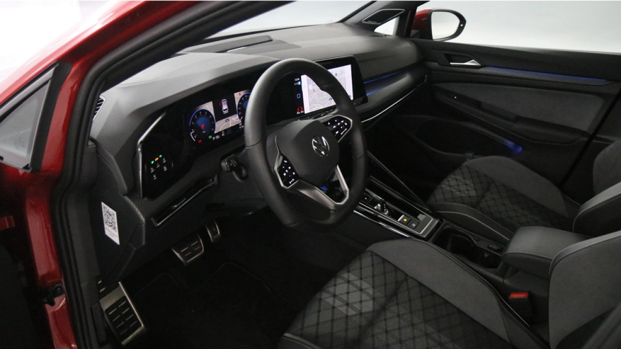 Volkswagen Golf Variant 1.5 eTSI 150pk R-Line Business DSG