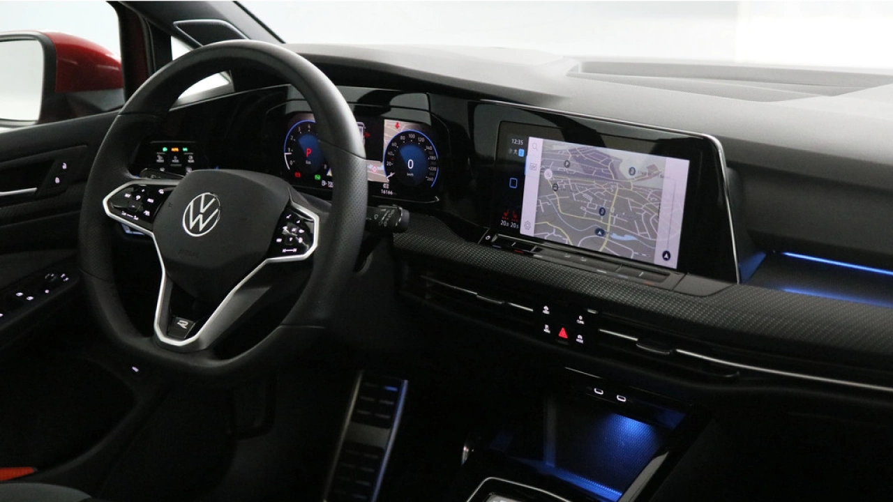 Volkswagen Golf Variant 1.5 eTSI 150pk R-Line Business DSG