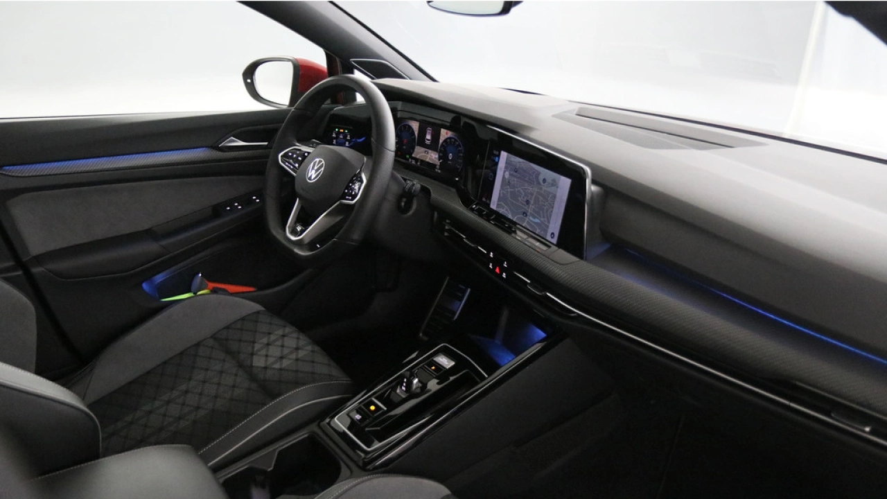 Volkswagen Golf Variant 1.5 eTSI 150pk R-Line Business DSG