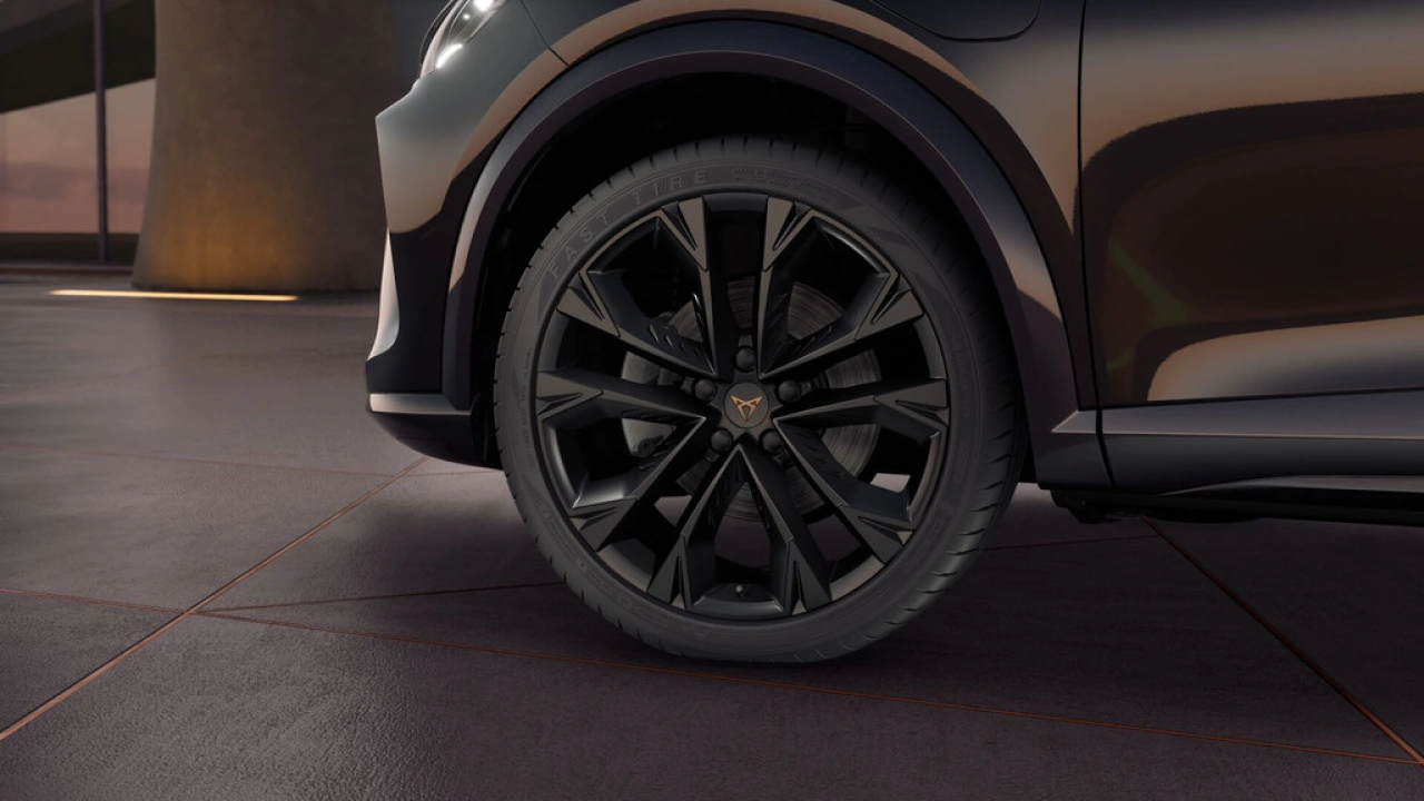 CUPRA Formentor 1.5 TSI e-Hybrid 204 6DSG Business