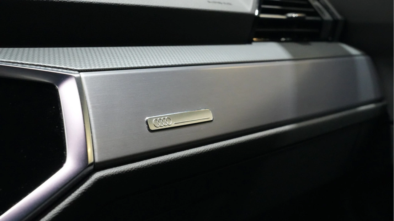 Audi Q3 35 TFSI 150pk S-Tronic S-Line