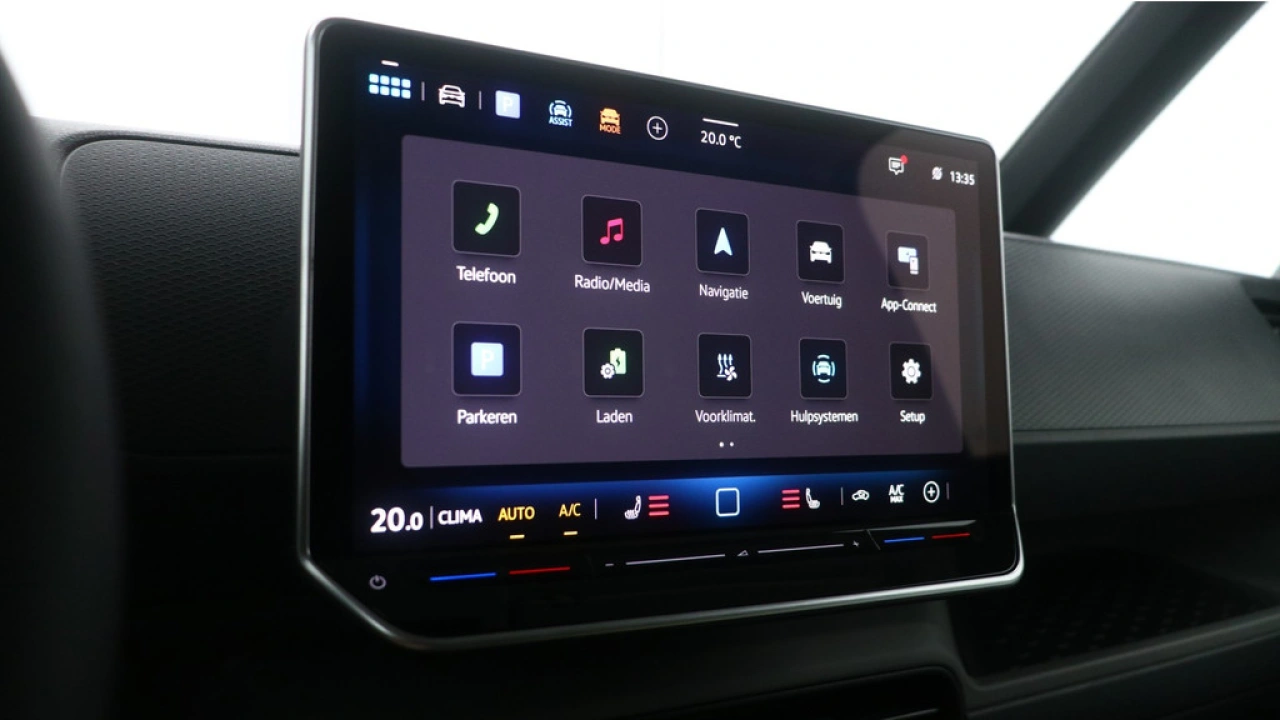 VW Bedrijfswagens ID. Buzz Cargo L1H1 286pk 79kWh RWD Economy-Business