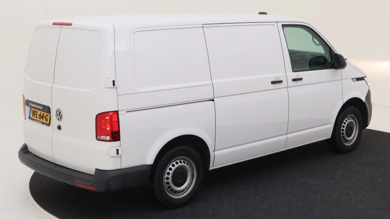 VW Bedrijfswagens Transporter L1H1 2.0 TDI 110pk Comfortline