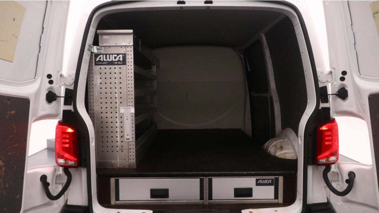 VW Bedrijfswagens Transporter L1H1 2.0 TDI 110pk Comfortline