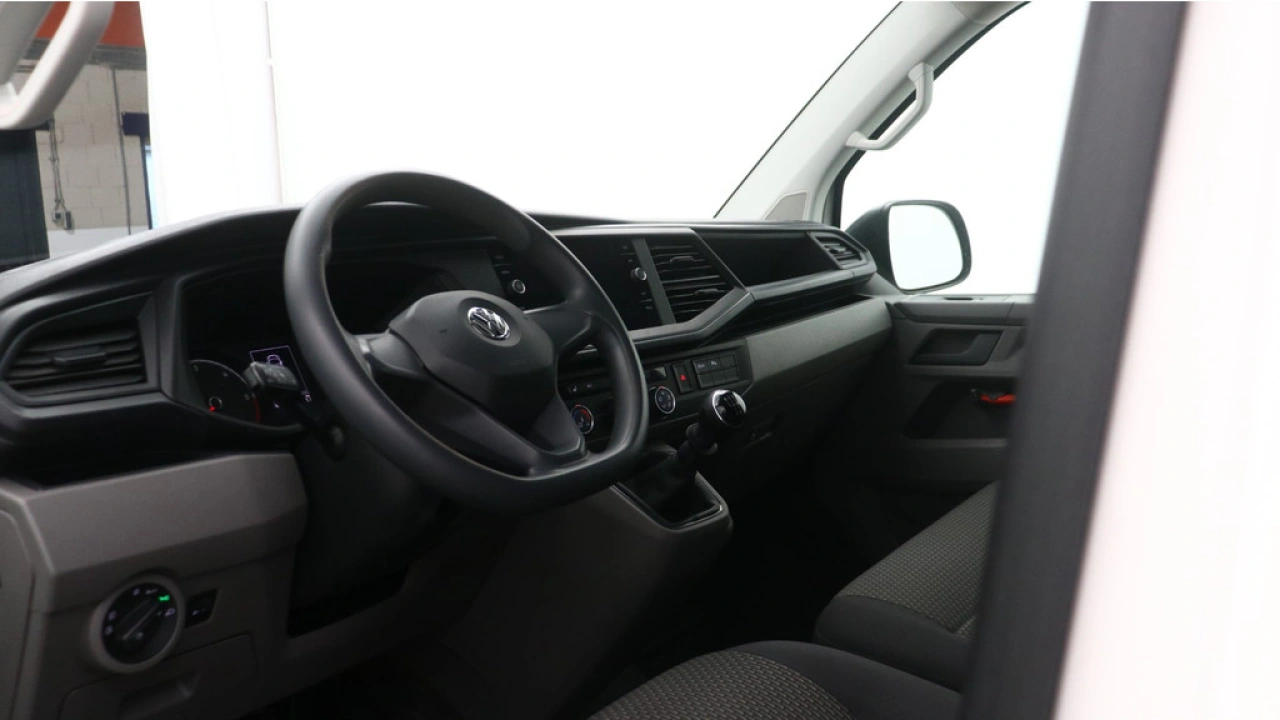 VW Bedrijfswagens Transporter L1H1 2.0 TDI 110pk Comfortline