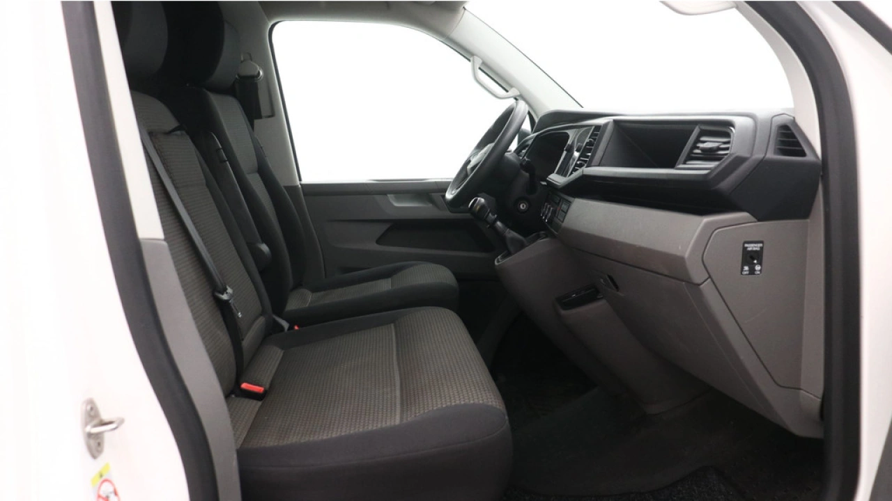 VW Bedrijfswagens Transporter L1H1 2.0 TDI 110pk Comfortline