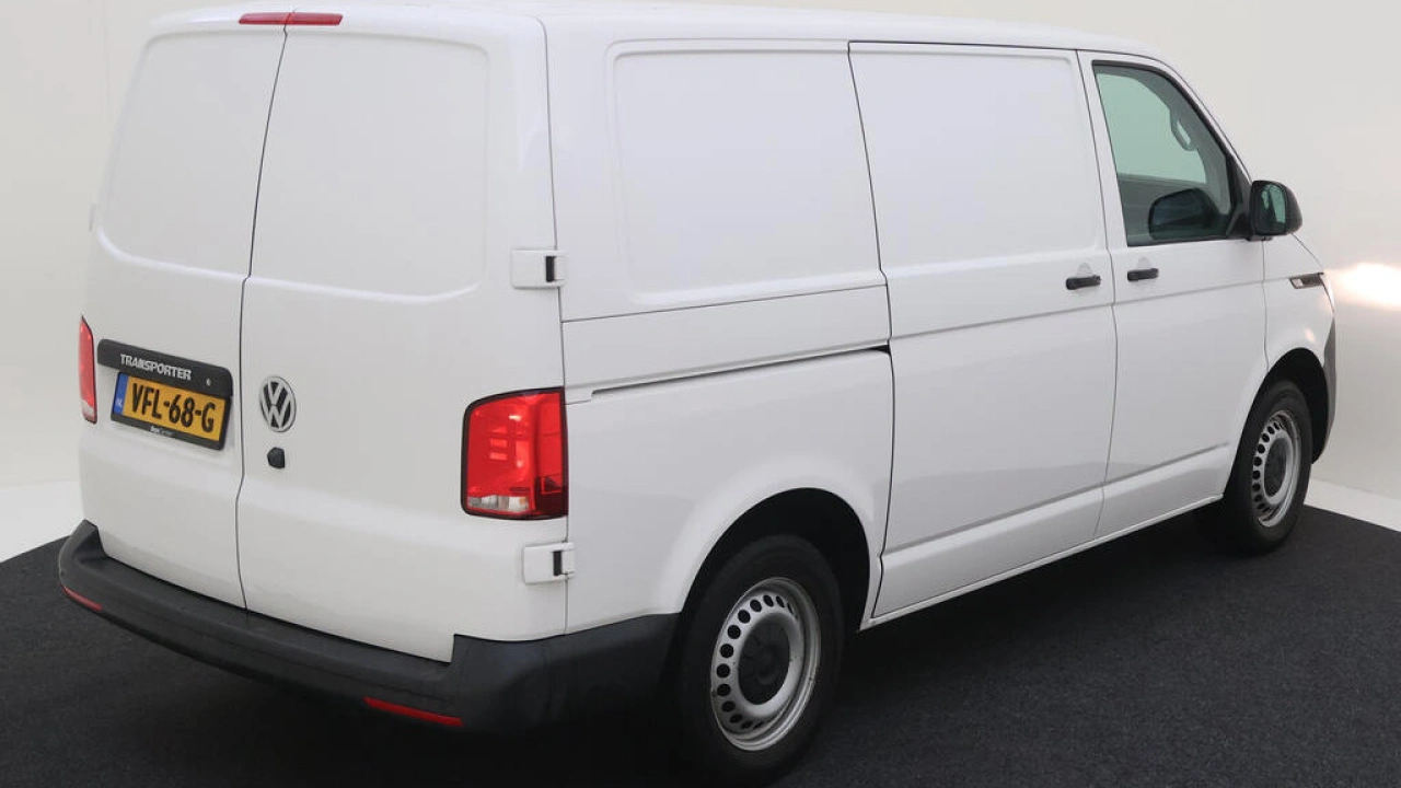 VW Bedrijfswagens Transporter L1H1 2.0 TDI 110pk Comfortline