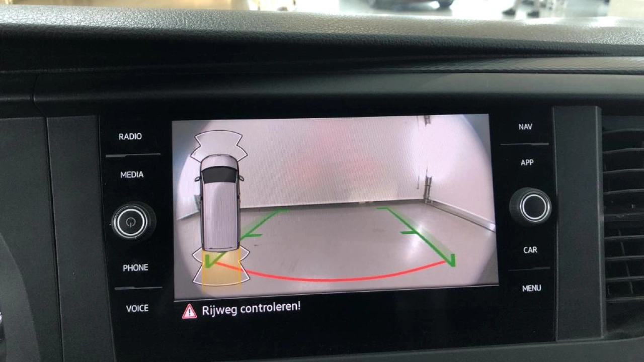 VW Bedrijfswagens Transporter L1H1 2.0 TDI 110pk Comfortline