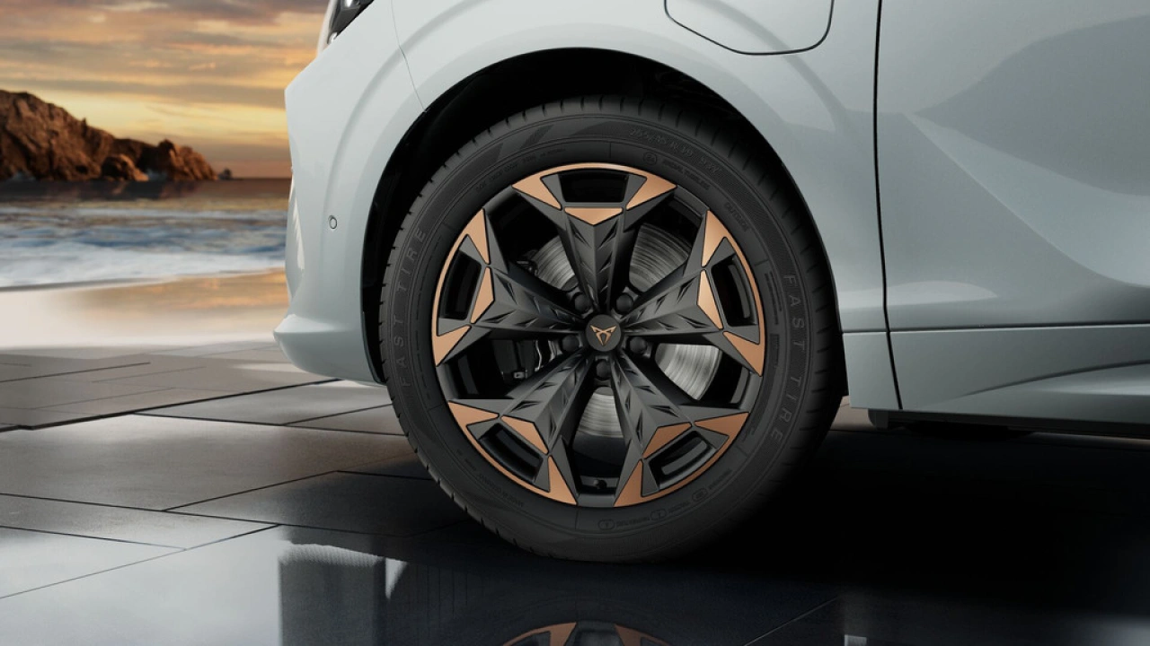 CUPRA Terramar 1.5 TSI e-Hybrid 272 6DSG VZ Performance