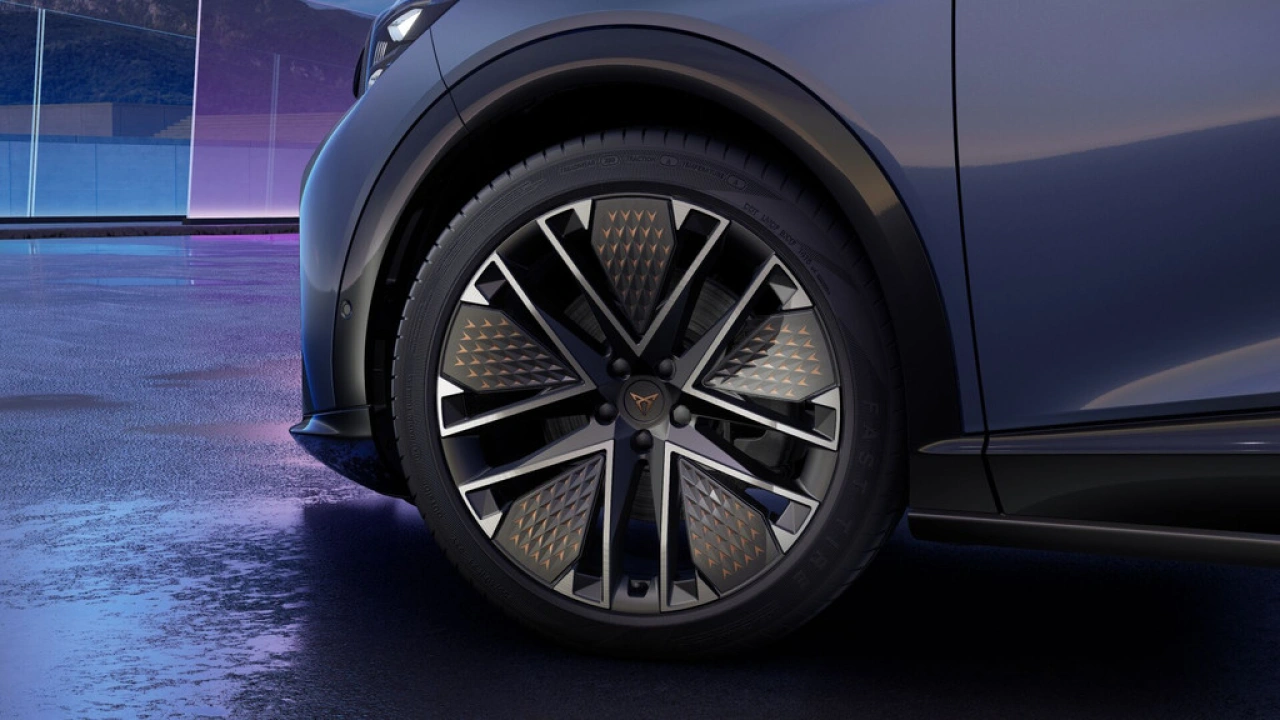 CUPRA Tavascan 77kWh Elektromotor 340 1AT VZ Extreme