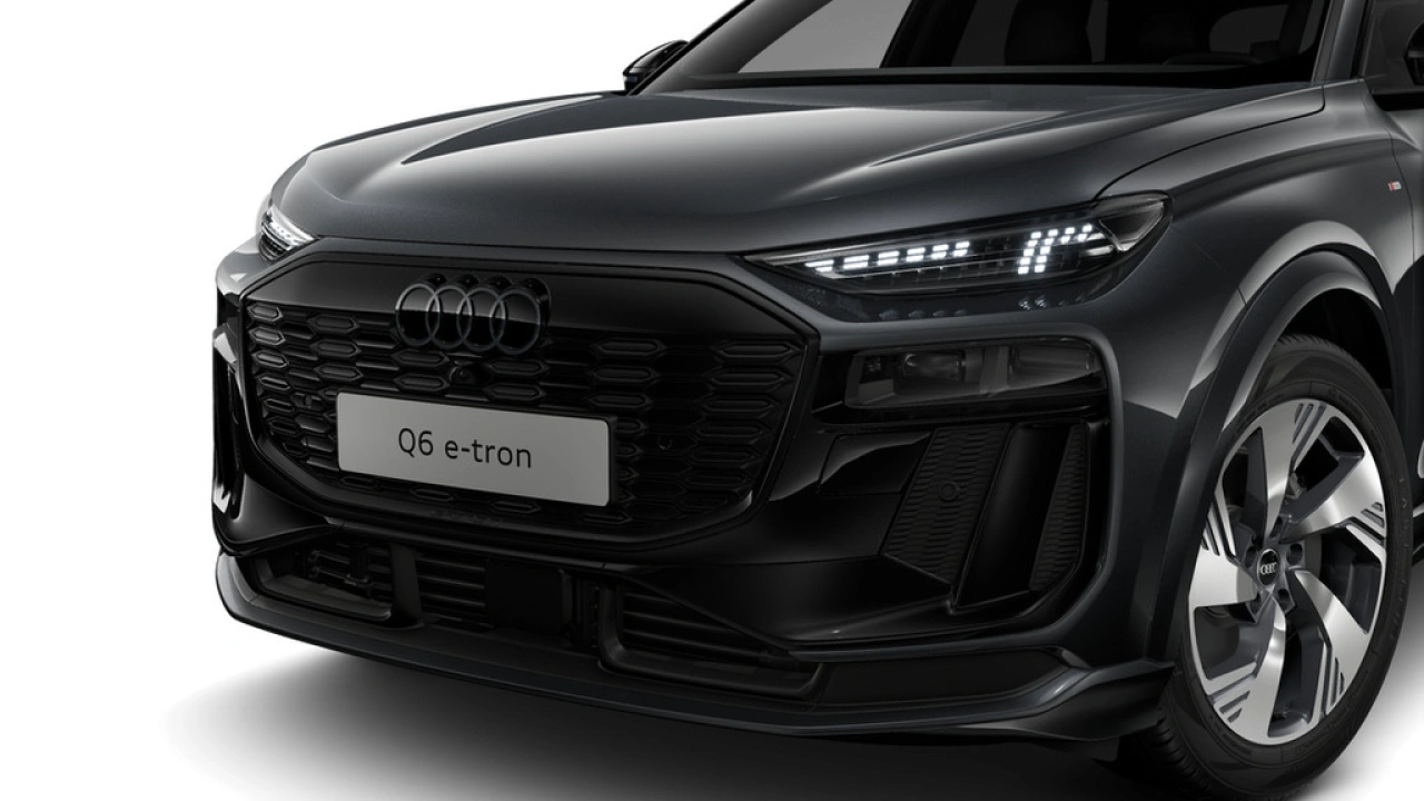 Audi Q6 e-tron 252 1AT S edition