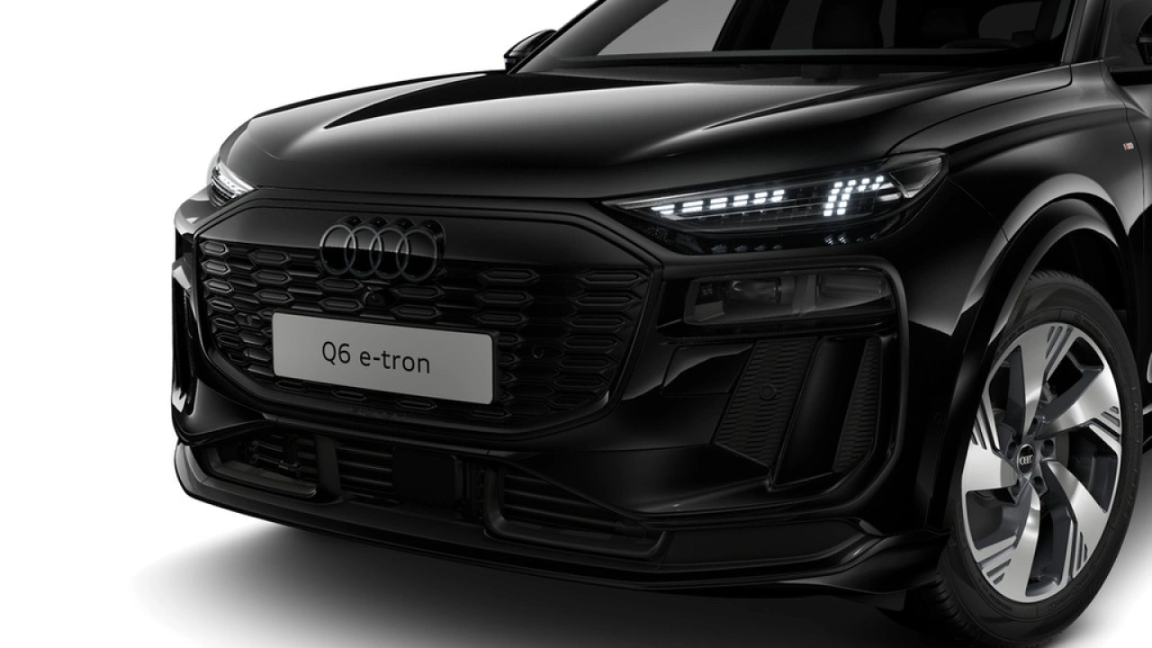 Audi Q6 e-tron 252 1AT S edition