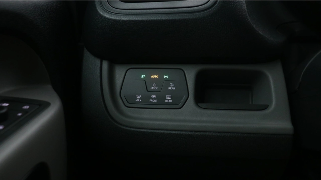 VW Bedrijfswagens ID. Buzz Cargo L1H1 286pk 79kWh RWD Economy-Business