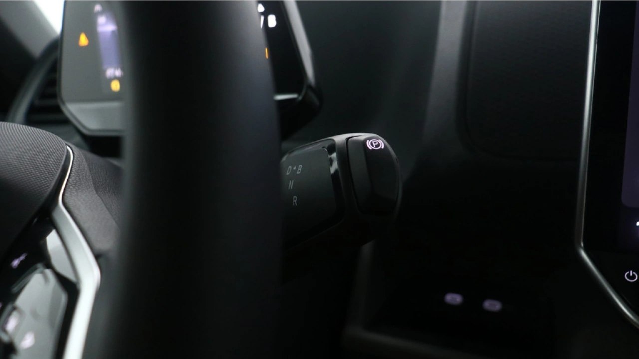 VW Bedrijfswagens ID. Buzz Cargo L1H1 286pk 79kWh RWD Economy-Business