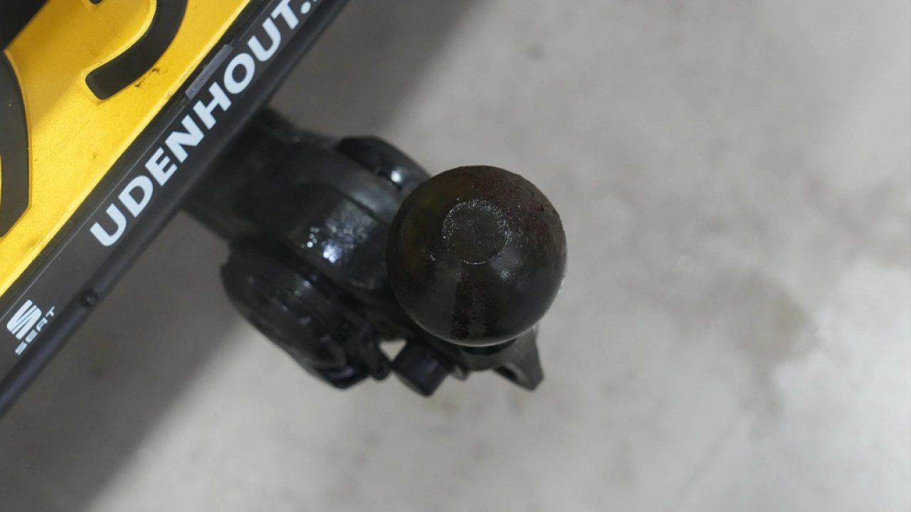 SEAT Leon Sportstourer 1.5 eTSI FR Launch Edition Beats