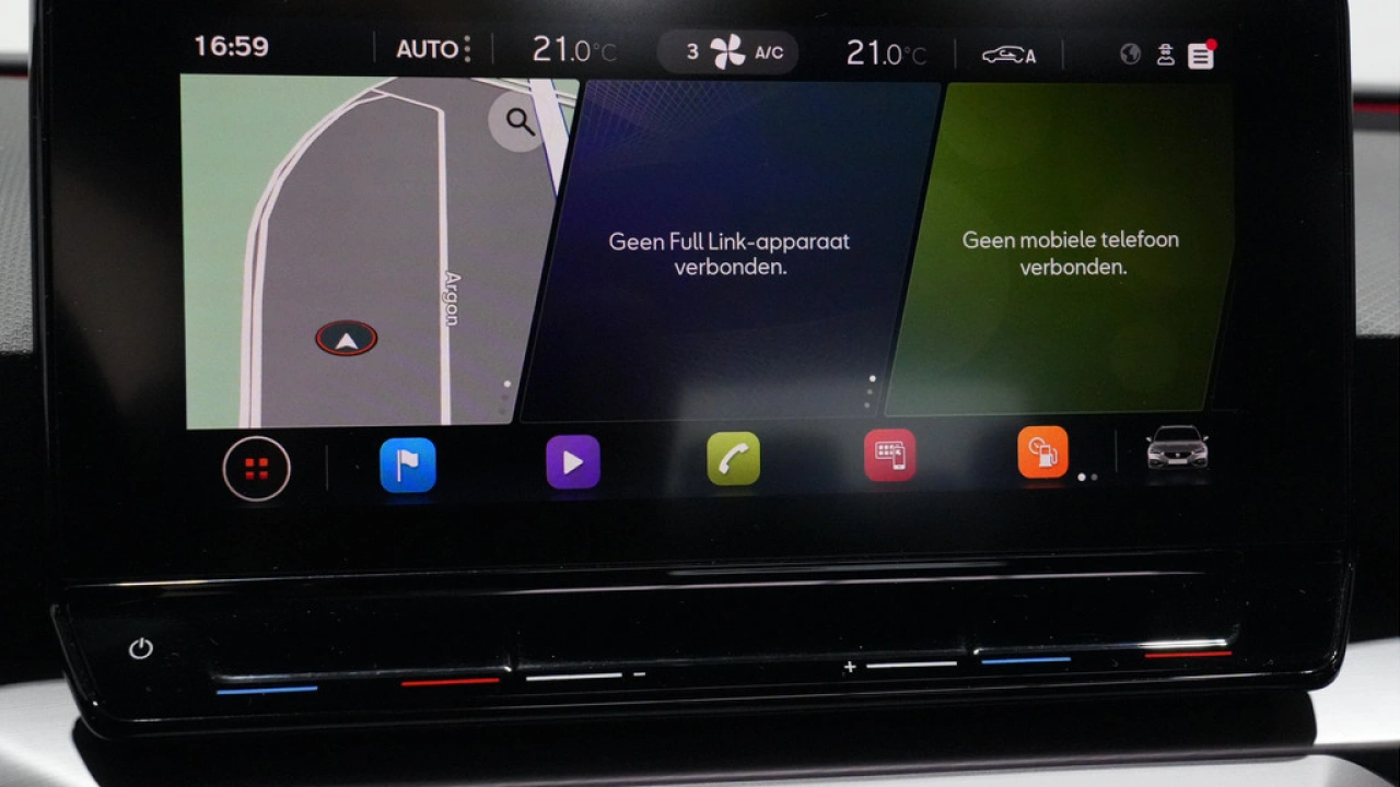 SEAT Leon Sportstourer 1.5 eTSI FR Launch Edition Beats