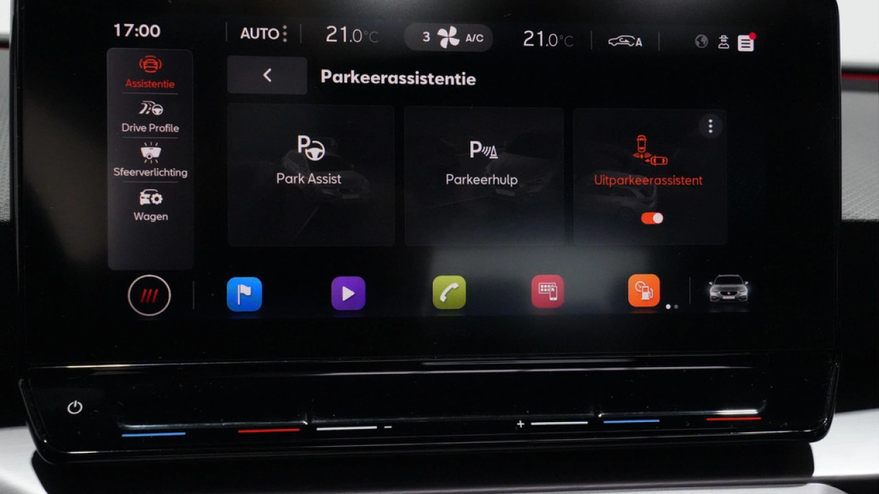 SEAT Leon Sportstourer 1.5 eTSI FR Launch Edition Beats