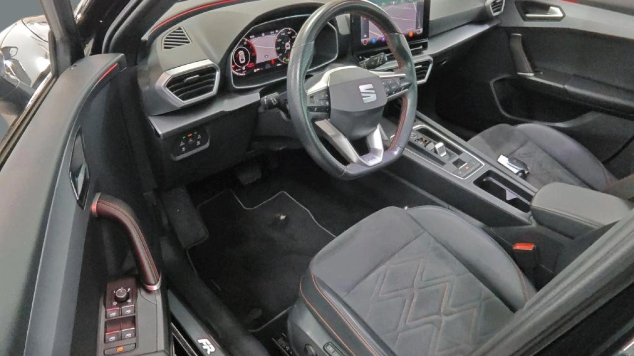 SEAT Leon Sportstourer 1.5 eTSI FR Launch Edition Beats