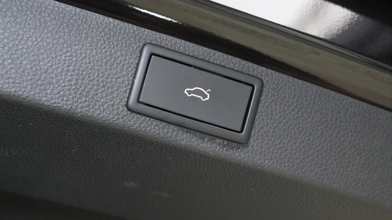 Škoda Karoq 1.5 TSI ACT Sportline Business