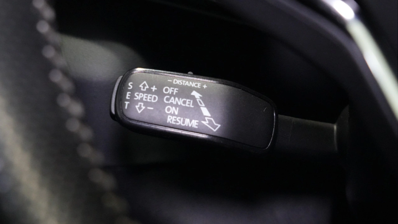 Škoda Karoq 1.5 TSI ACT Sportline Business