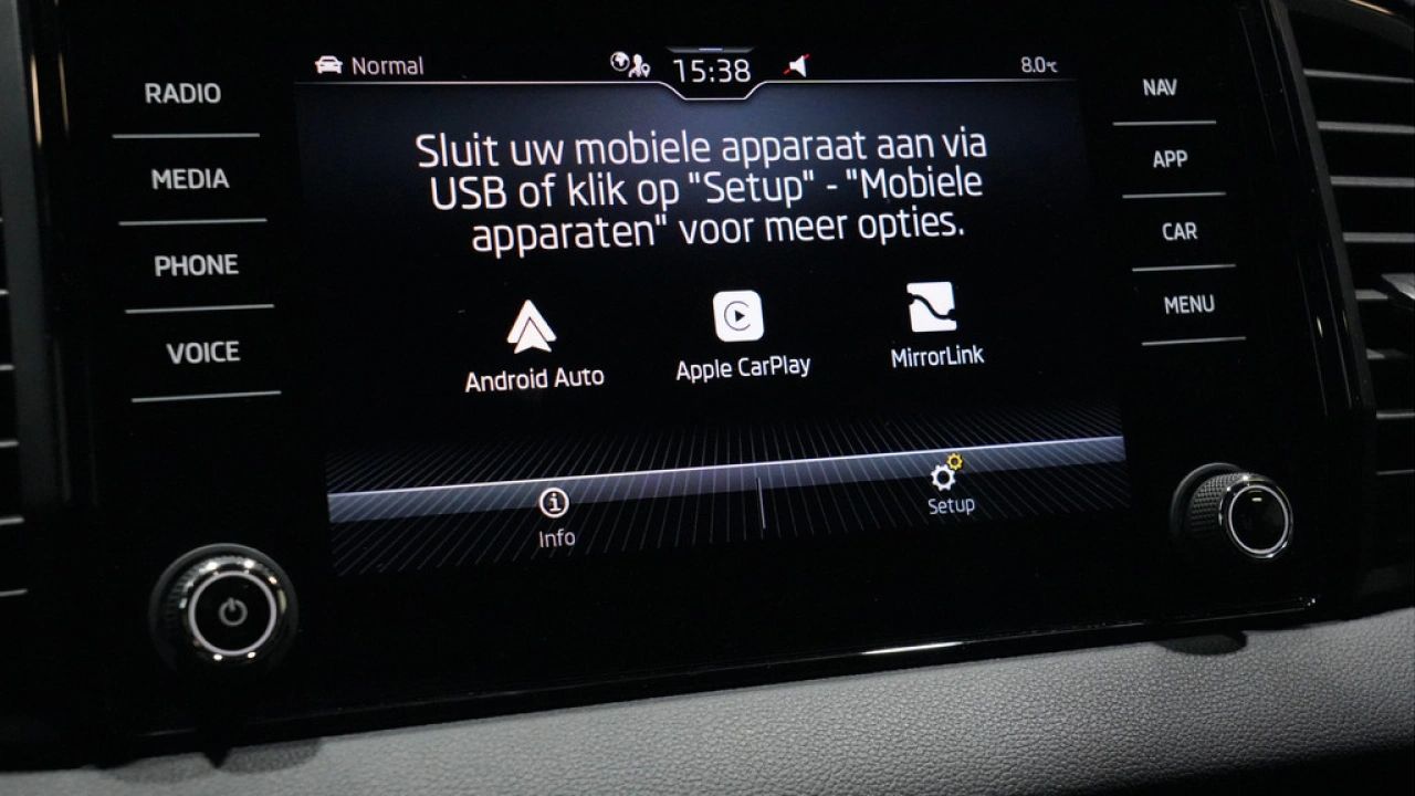 Škoda Karoq 1.5 TSI ACT Sportline Business