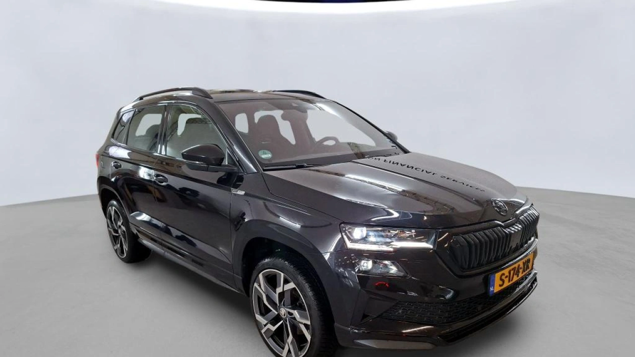 Škoda Karoq 1.5 TSI ACT Sportline Business