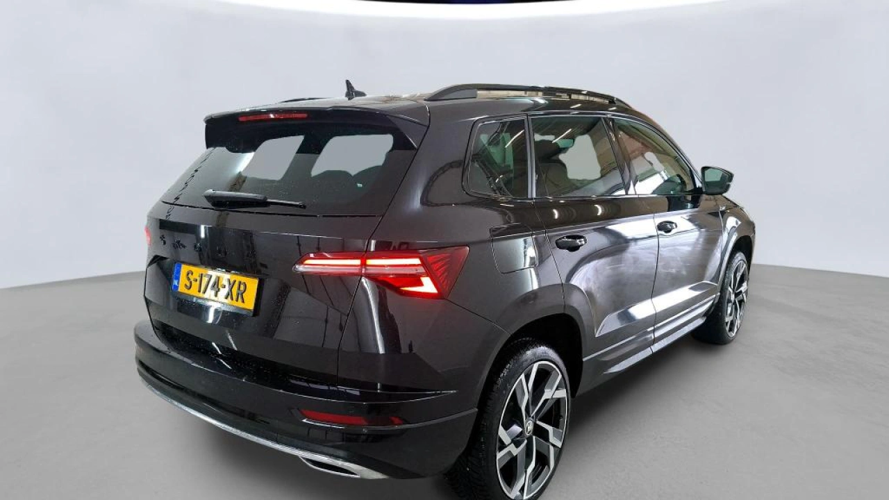 Škoda Karoq 1.5 TSI ACT Sportline Business