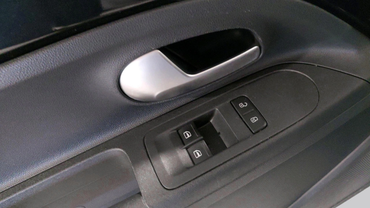 Volkswagen up! 1.0 | Airco | DAB | Lane Assist | 18.000km! |