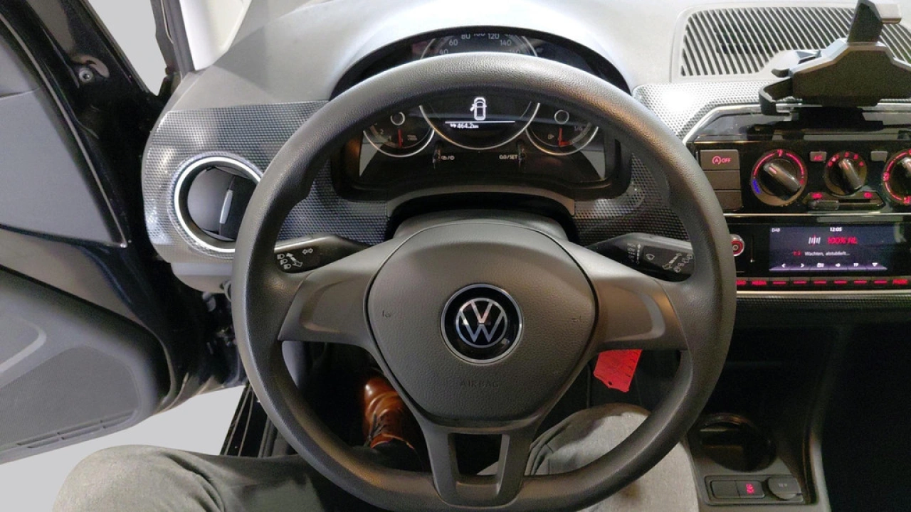 Volkswagen up! 1.0 | Airco | DAB | Lane Assist | 18.000km! |