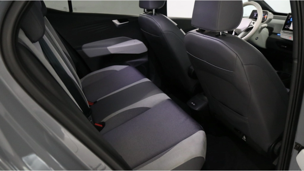 Volkswagen ID.3 First Plus 58 kWh 204pk Navigatie Camera