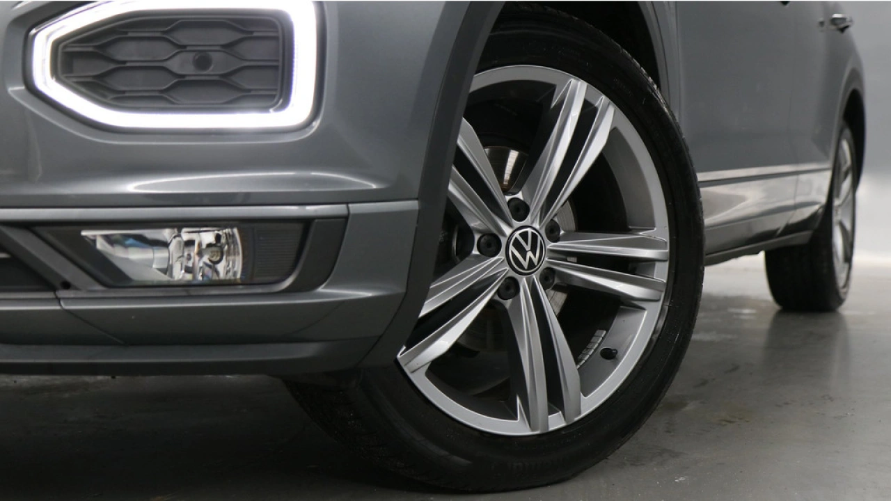 Volkswagen T-Roc 1.5 TSI 150pk Sport Business R