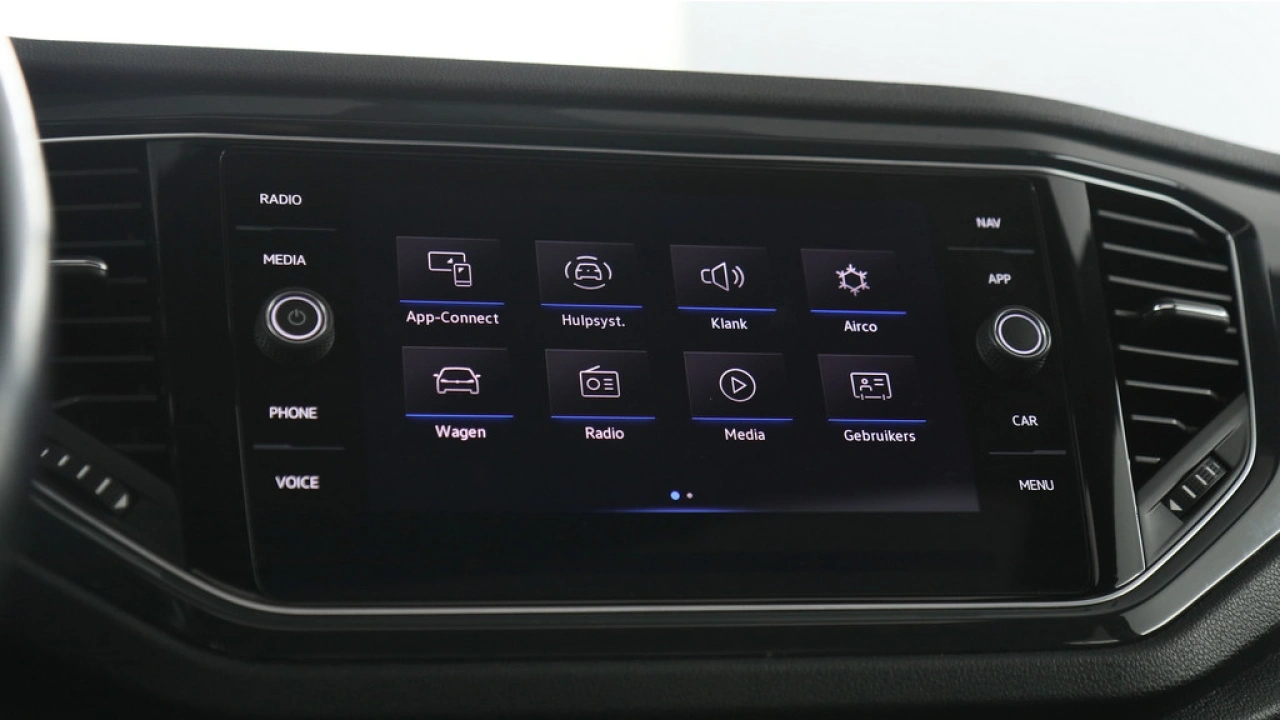 Volkswagen T-Roc 1.5 TSI 150pk Sport Business R