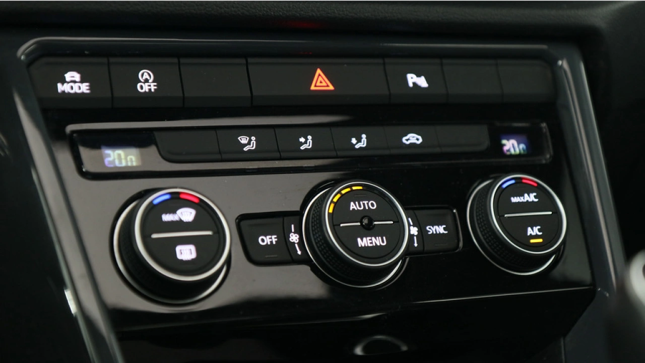 Volkswagen T-Roc 1.5 TSI 150pk Sport Business R