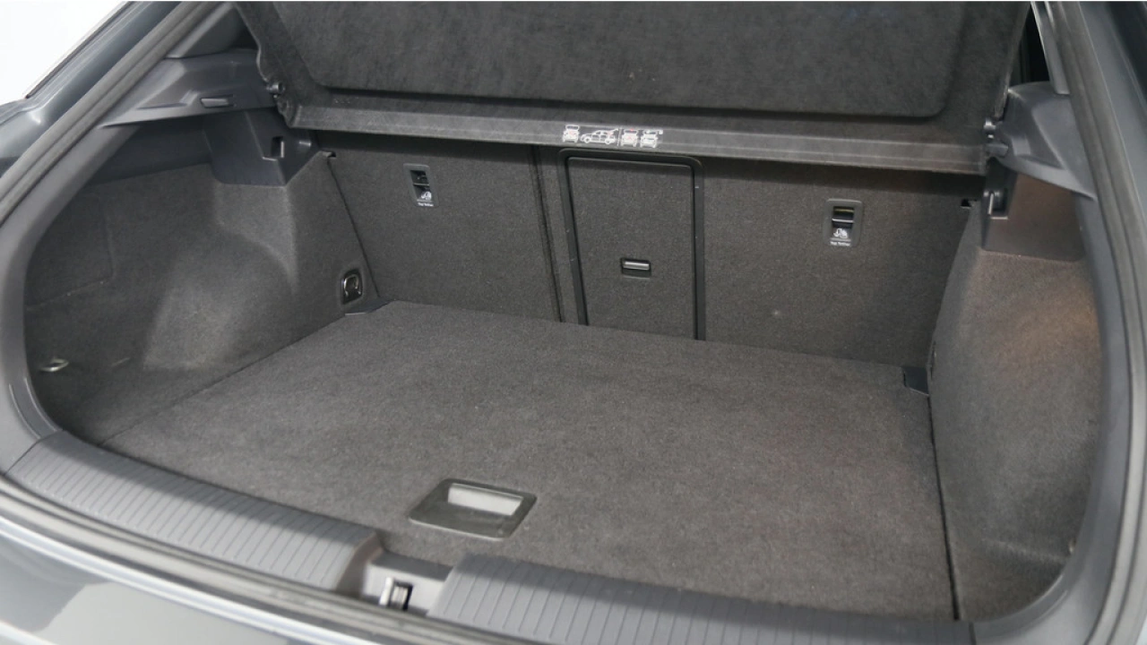 Volkswagen T-Roc 1.5 TSI 150pk Sport Business R