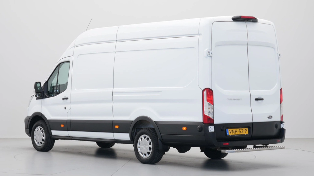 Ford Transit 350 2.0 TDCI L4H3 Trend RWD