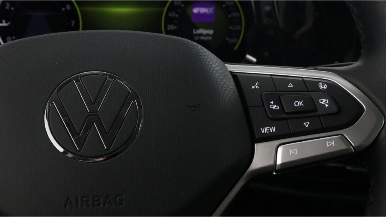 Volkswagen Golf 1.0 eTSI 110pk DSG Life Business