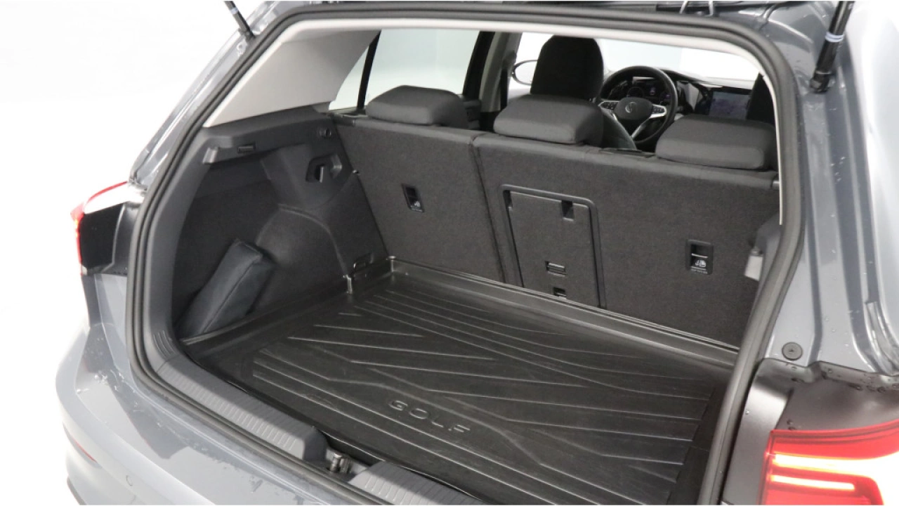 Volkswagen Golf 1.0 eTSI 110pk DSG Life Business