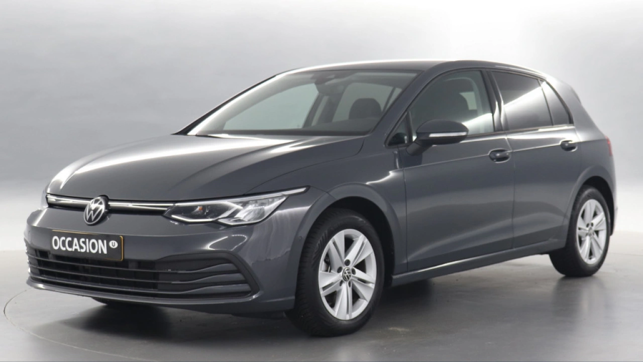 Volkswagen Golf 1.0 eTSI 110pk DSG Life Business