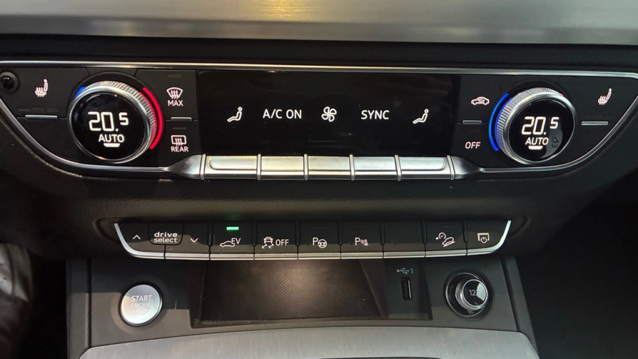 Audi Q5 55 TFSI e Quattro Competition / 05-2026 VERWACHT / B&O / Head-Up Display / Pano