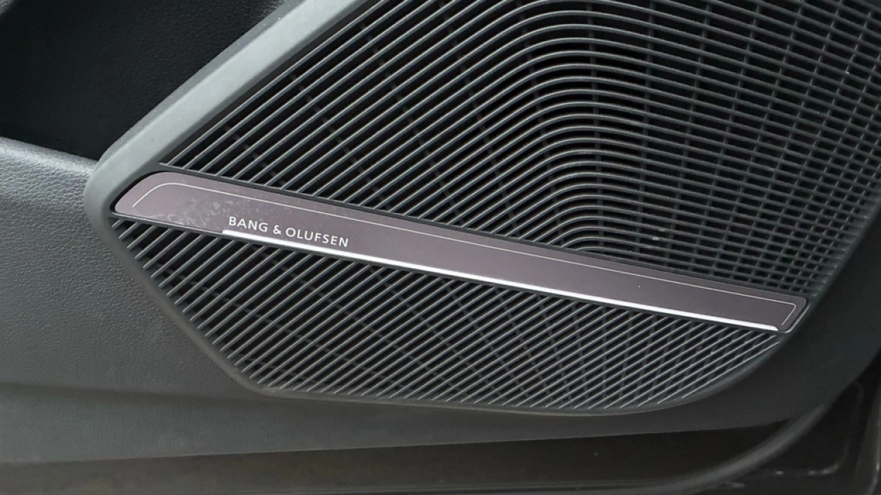 Audi Q5 55 TFSI e Quattro Competition / 05-2026 VERWACHT / B&O / Head-Up Display / Pano